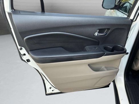 Used 2017 Honda Pilot EX-L image 16