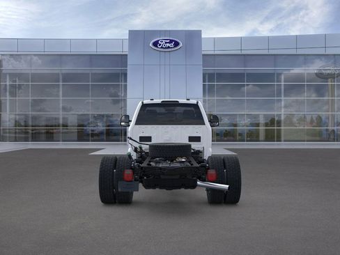 New 2026 Ford F550 4x4 Regular Cab Super Duty w/ XL Chrome Package image 5