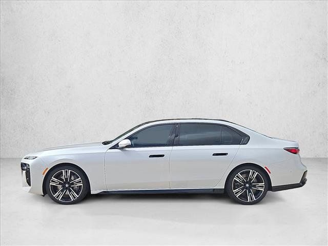 Used 2024 BMW 760i xDrive AWD/4WD image 9
