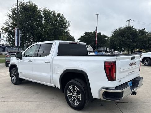 Certified 2025 GMC Sierra 1500 SLT RWD image 36