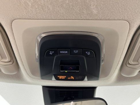 Used 2025 Toyota Corolla LE FWD image 29