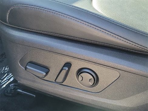 Used 2024 Kia Sportage SX image 16