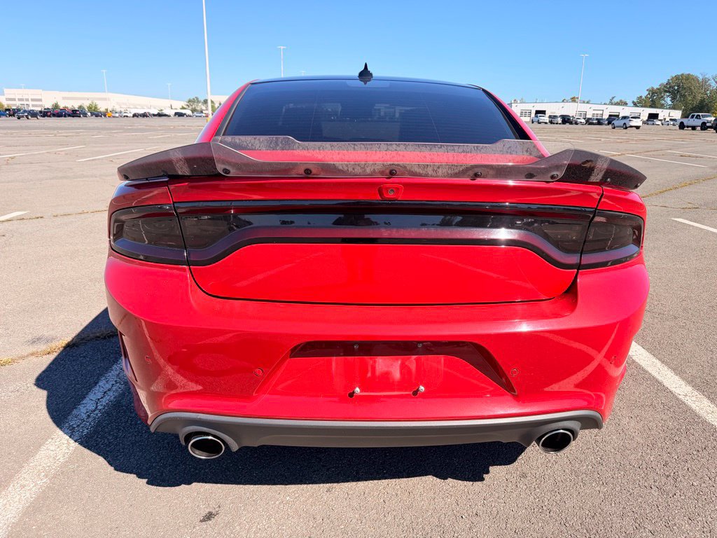 Used 2016 Dodge Charger SRT w/ Technology Group RWD image 7