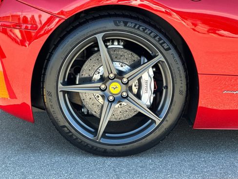 Used 2010 Ferrari 458 Italia Coupe RWD image 40