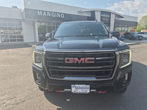 Used 2021 GMC Yukon AT4 w/ Technology Package AWD/4WD image 9
