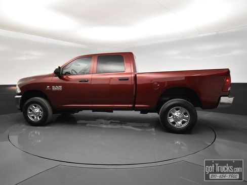 Used 2018 RAM 2500 Tradesman w/ Chrome Appearance Group image 3