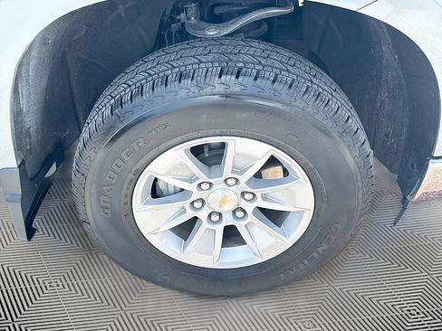 Used 2026 Chevrolet Silverado 1500 LT AWD/4WD image 32