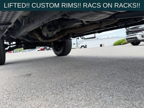 Used 2022 Toyota Tacoma TRD Sport w/ TRD Premium Sport Package image 28