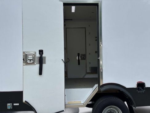 Used 2023 Ford E-350 and Econoline 350 Super Duty w/ Power Windows & Locks Group RWD image 21