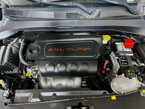 Used 2022 Jeep Compass Limited image 32