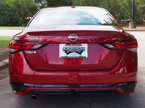 Used 2024 Nissan Sentra SR FWD image 6
