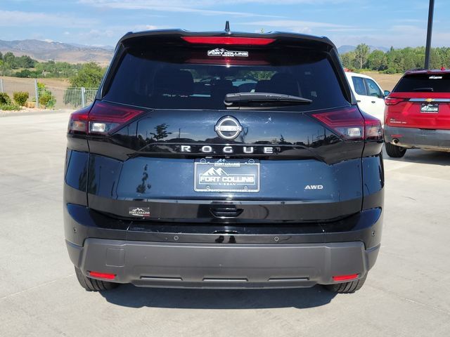 Used 2025 Nissan Rogue SV AWD/4WD image 10