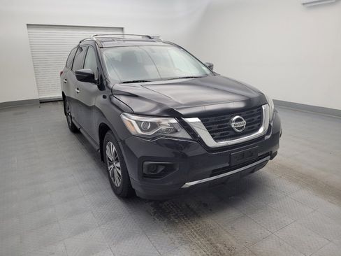 Used 2019 Nissan Pathfinder S image 13