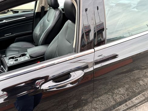 Used 2019 Ford Fusion Energi Titanium image 86