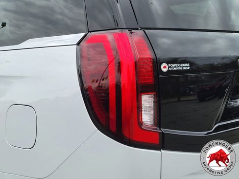 New 2025 Ford Expedition Active image 12