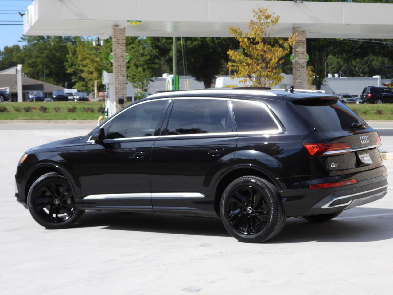 Used 2022 Audi Q7 3.0T Premium Plus AWD/4WD image 23