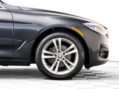 Used 2019 BMW 330i Gran Turismo xDrive image 29