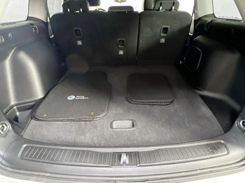 Used 2022 Jeep Grand Cherokee Limited image 26