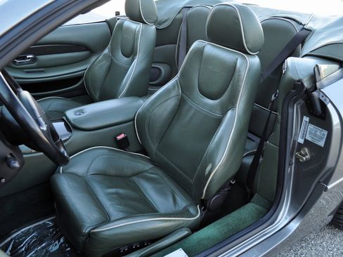 Used 2002 Aston Martin DB7 Vantage image 36