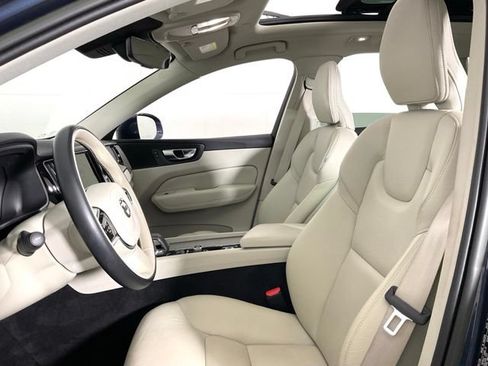 Used 2023 Volvo XC60 B5 Plus w/ Climate Package AWD/4WD image 30