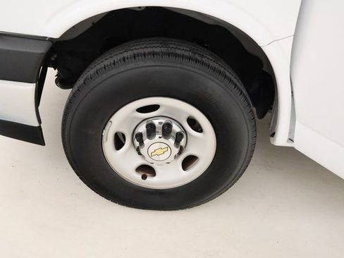 Used 2024 Chevrolet Express 3500 LT w/ LT Preferred Equipment Group image 6
