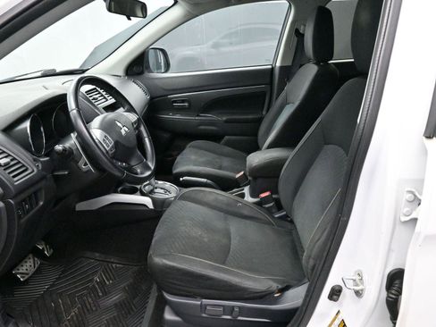 Used 2013 Mitsubishi Outlander Sport LE image 12