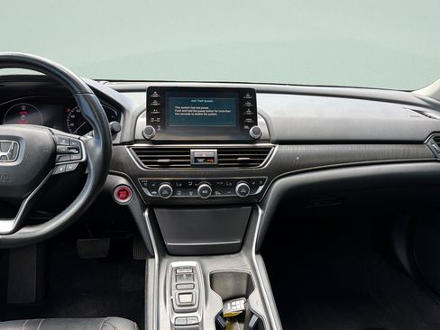 Used 2019 Honda Accord Touring image 11