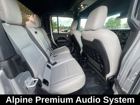 Used 2021 Jeep Gladiator Mojave w/ Dual Top Group AWD/4WD image 14