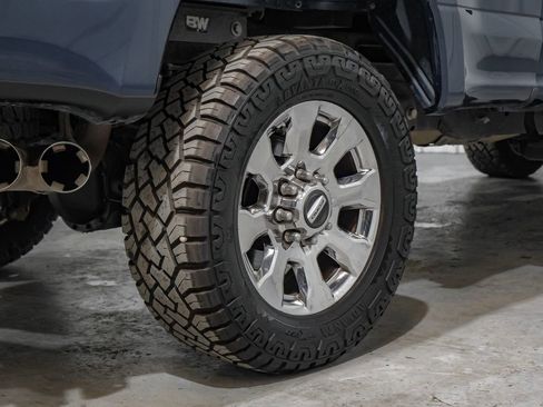 Used 2019 Ford F250 Lariat w/ Lariat Ultimate Package image 59