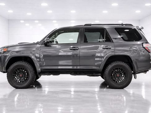 Used 2016 Toyota 4Runner TRD Pro AWD/4WD image 2