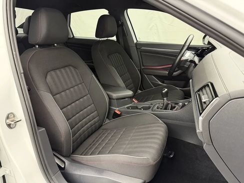 Used 2021 Volkswagen Jetta GLI FWD image 28