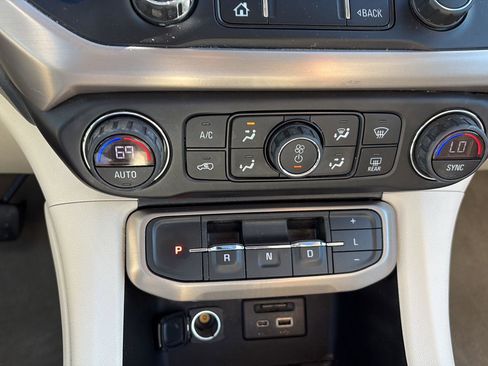 Used 2020 GMC Acadia Denali w/ Trailering Package image 25