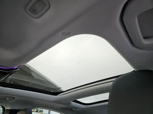 Used 2026 Mercedes-Benz E 350 4MATIC Sedan image 15
