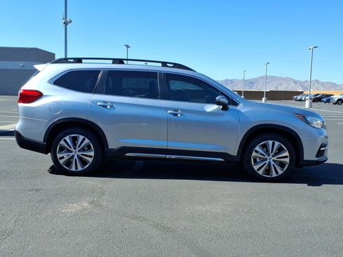 Used 2019 Subaru Ascent Limited image 8