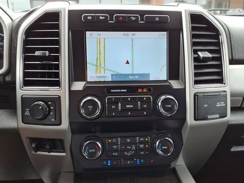 Used 2020 Ford F250 Lariat w/ Chrome Package AWD/4WD image 16