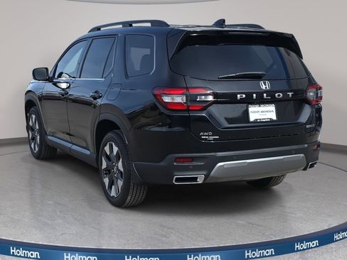 New 2026 Honda Pilot Touring image 7