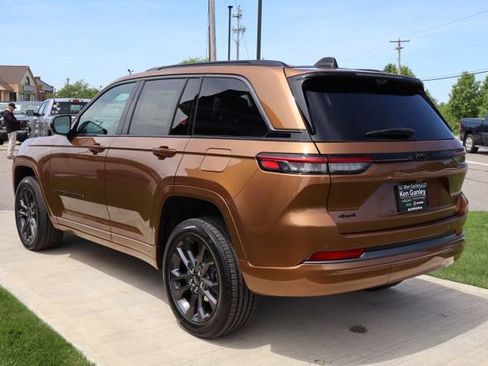 New 2026 Jeep Grand Cherokee Limited AWD/4WD image 35