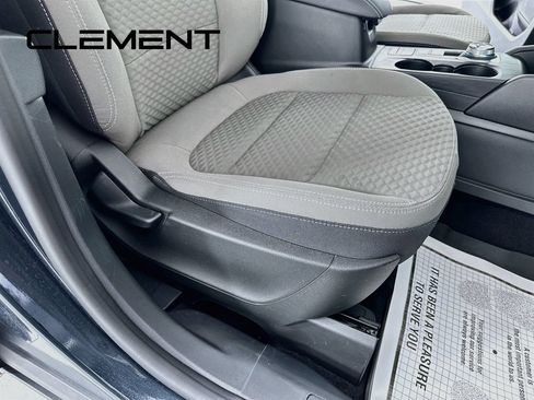 Used 2022 Ford Escape SE w/ SE Sport Appearance Package FWD image 31