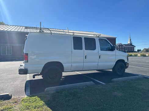 Used 2013 Ford E-250 and Econoline 250 E-250 w/ PWR Group image 5