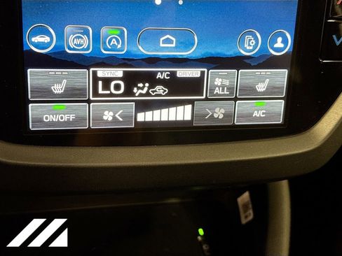 Used 2026 Subaru Forester Premium AWD/4WD image 17