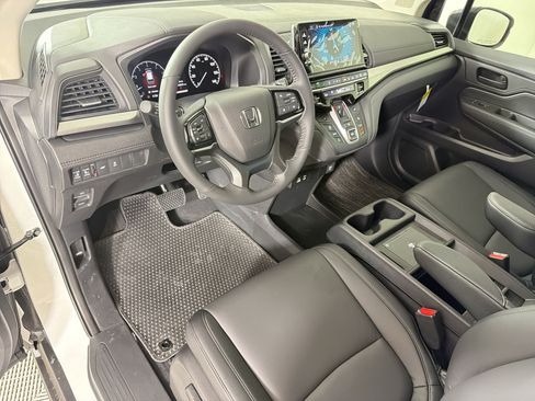 New 2026 Honda Odyssey EX-L image 4