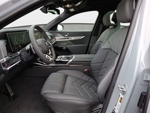 New 2026 BMW 740i xDrive w/ Executive Package AWD/4WD image 11