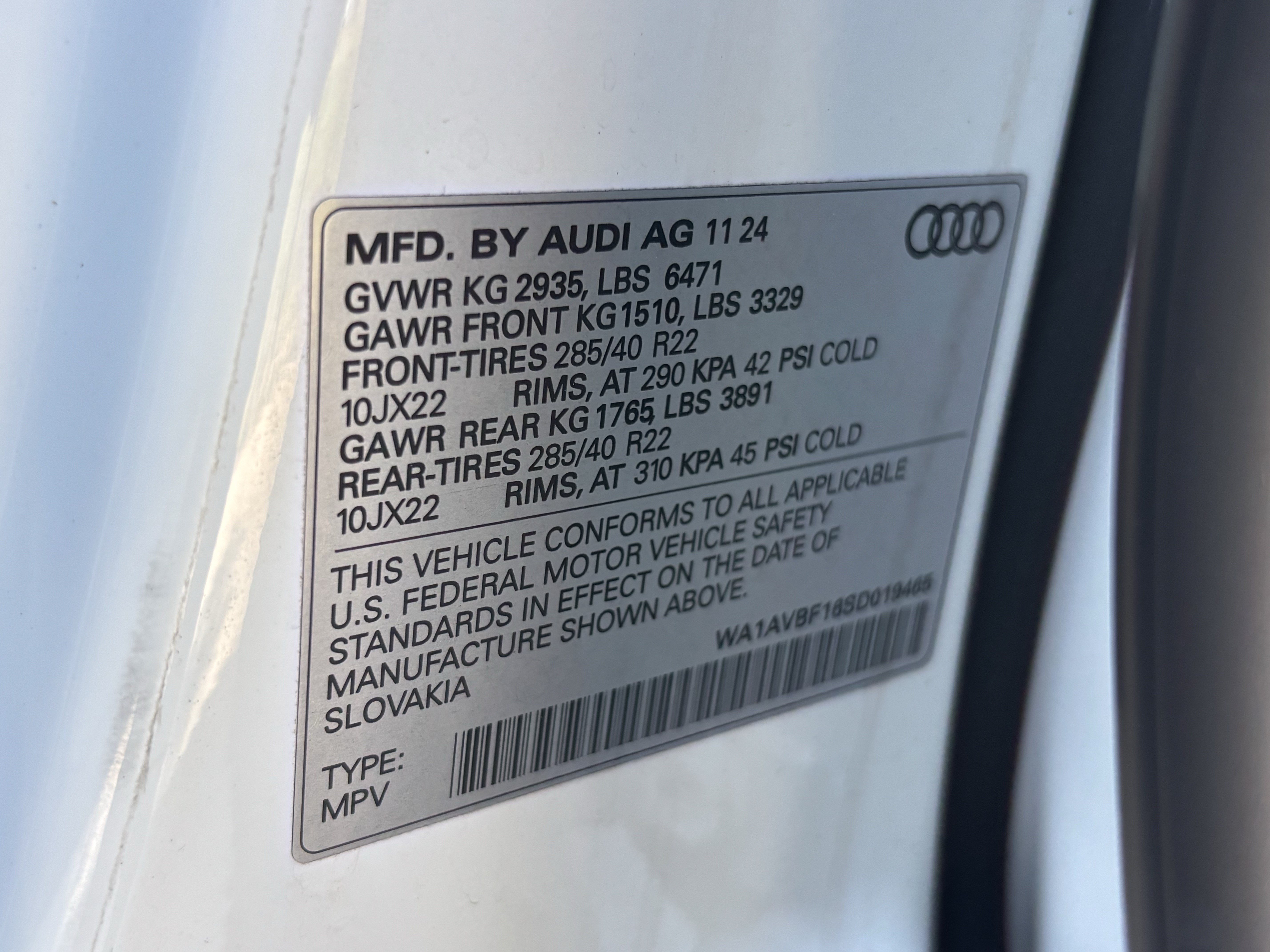 Used 2025 Audi Q8 Premium w/ Black Optic Package AWD/4WD image 35
