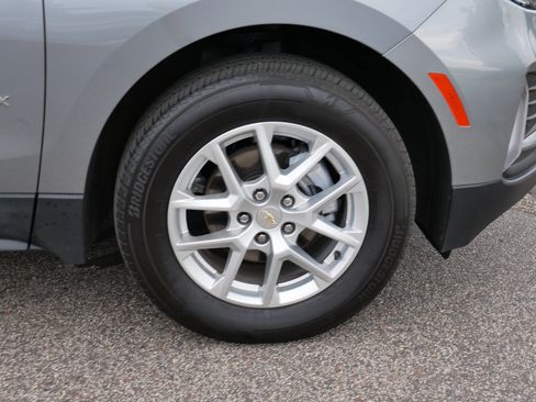 Used 2023 Chevrolet Equinox LT AWD/4WD image 15
