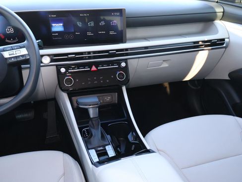 Used 2025 Hyundai Tucson SEL image 11