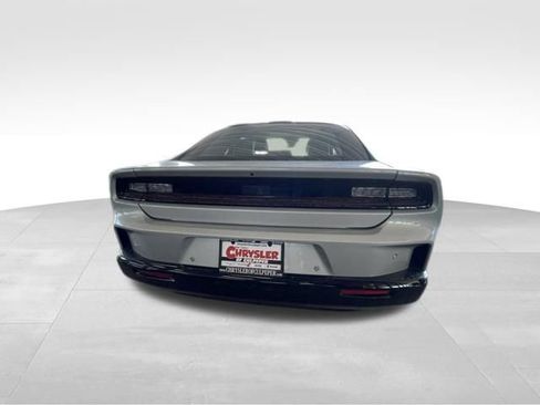 New 2024 Dodge Charger R/T w/ Plus Group image 17