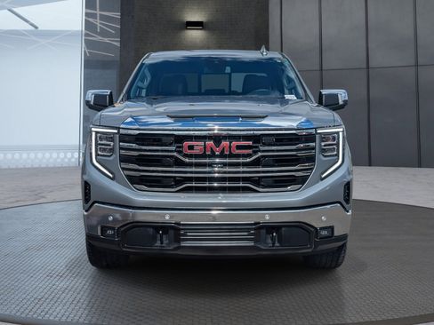 Used 2025 GMC Sierra 1500 SLT w/ SLT Premium Plus Package image 9