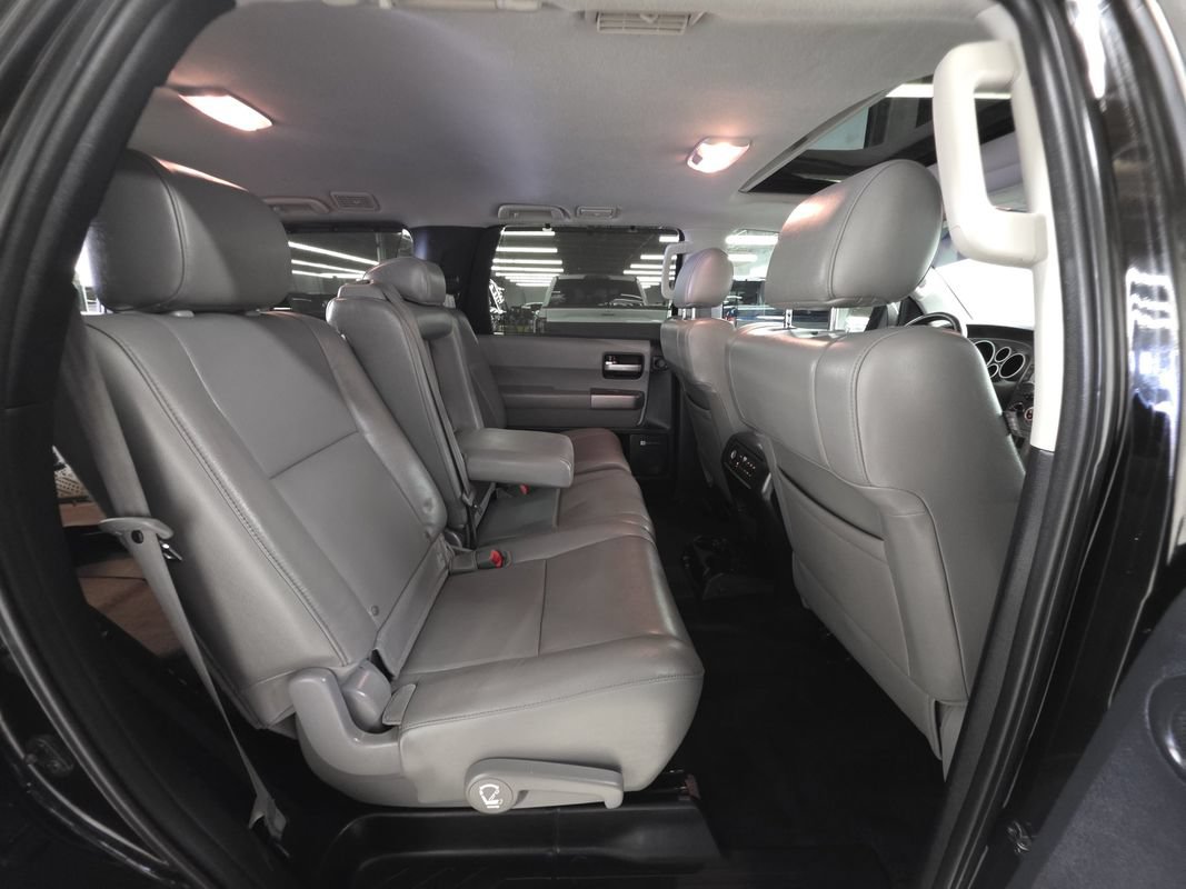 Used 2013 Toyota Sequoia Limited AWD/4WD image 26