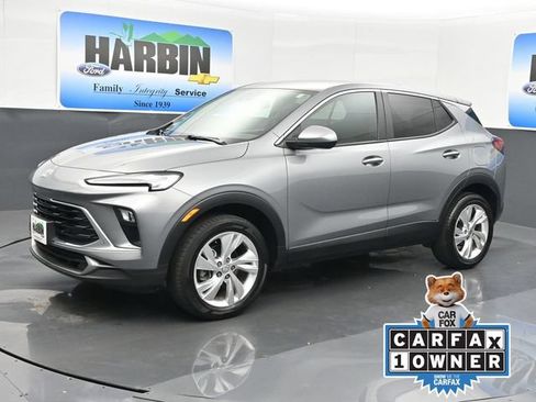 Used 2025 Buick Encore GX Preferred AWD/4WD image 1
