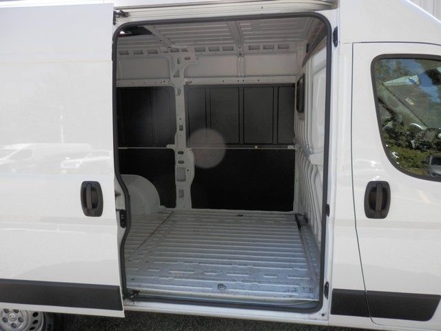 Used 2025 RAM ProMaster 2500 w/ Convenience Group FWD image 33